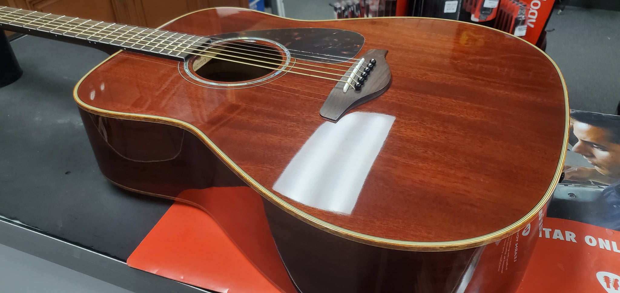 Yamaha FG850 Solid Mahogany Top Acoustic Folk Guitar - Natural
