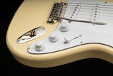 PRS SE Silver Sky Electric Guitar Maple in Moon White, with Gig Bag - J22PXMXN13J - 116259::3J